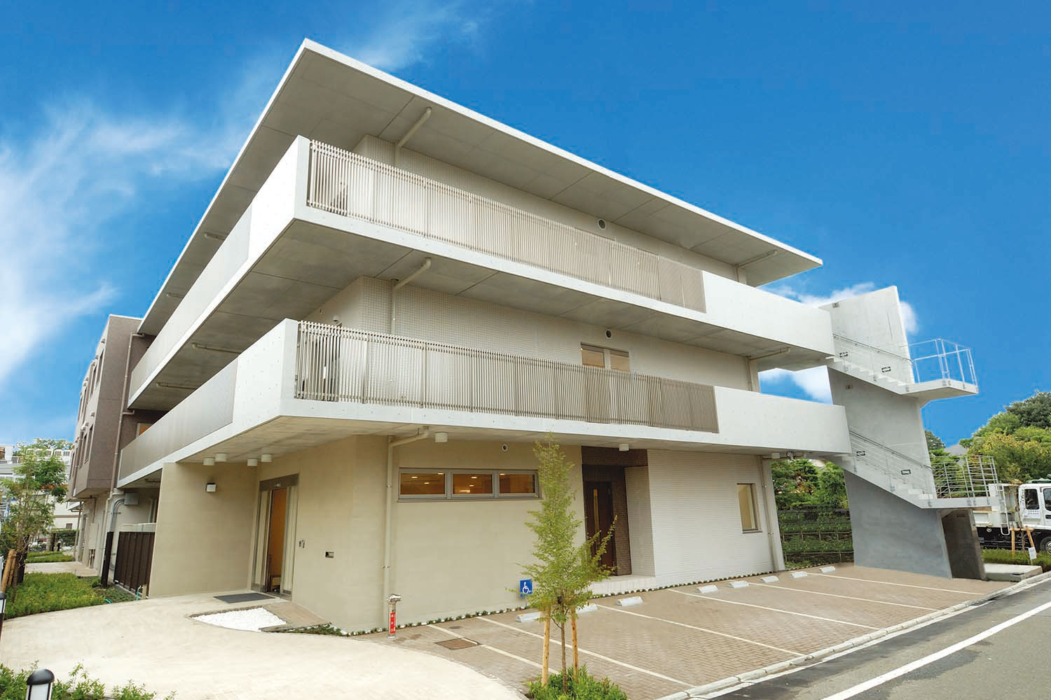 株式会社ベネッセスタイルケア|メディカルホームくらら八事（非常勤：初任者研修以上）