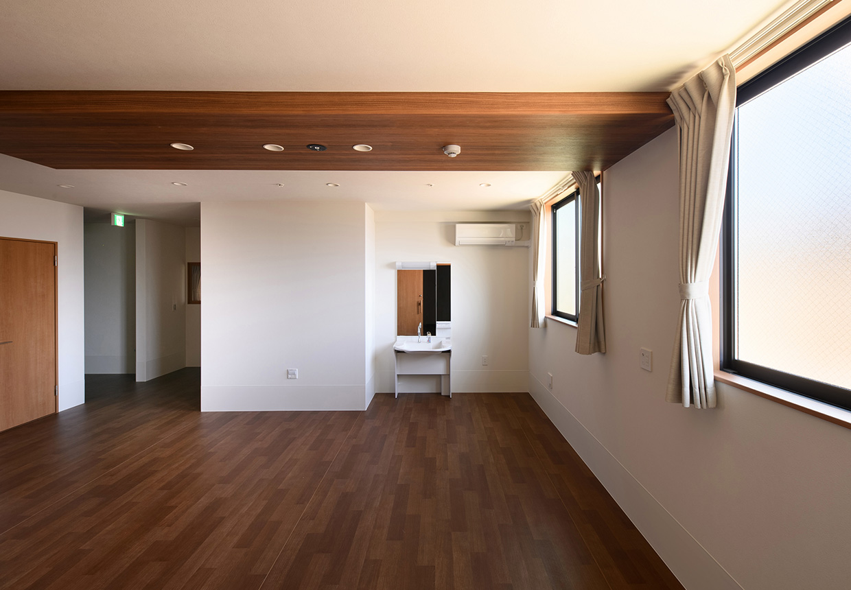 株式会社AMATUHI|AMANEKU八王子美山町（日中型）