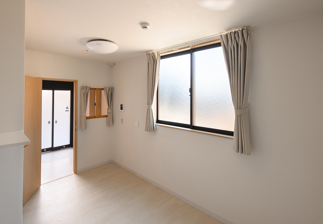 株式会社AMATUHI|AMANEKU八王子美山町（日中型）