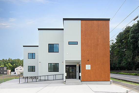 株式会社AMATUHI|AMANEKU鶴ヶ島藤金（日中型）