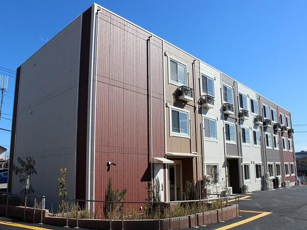 株式会社ピースファミリー／サンスマイル八王子石川町