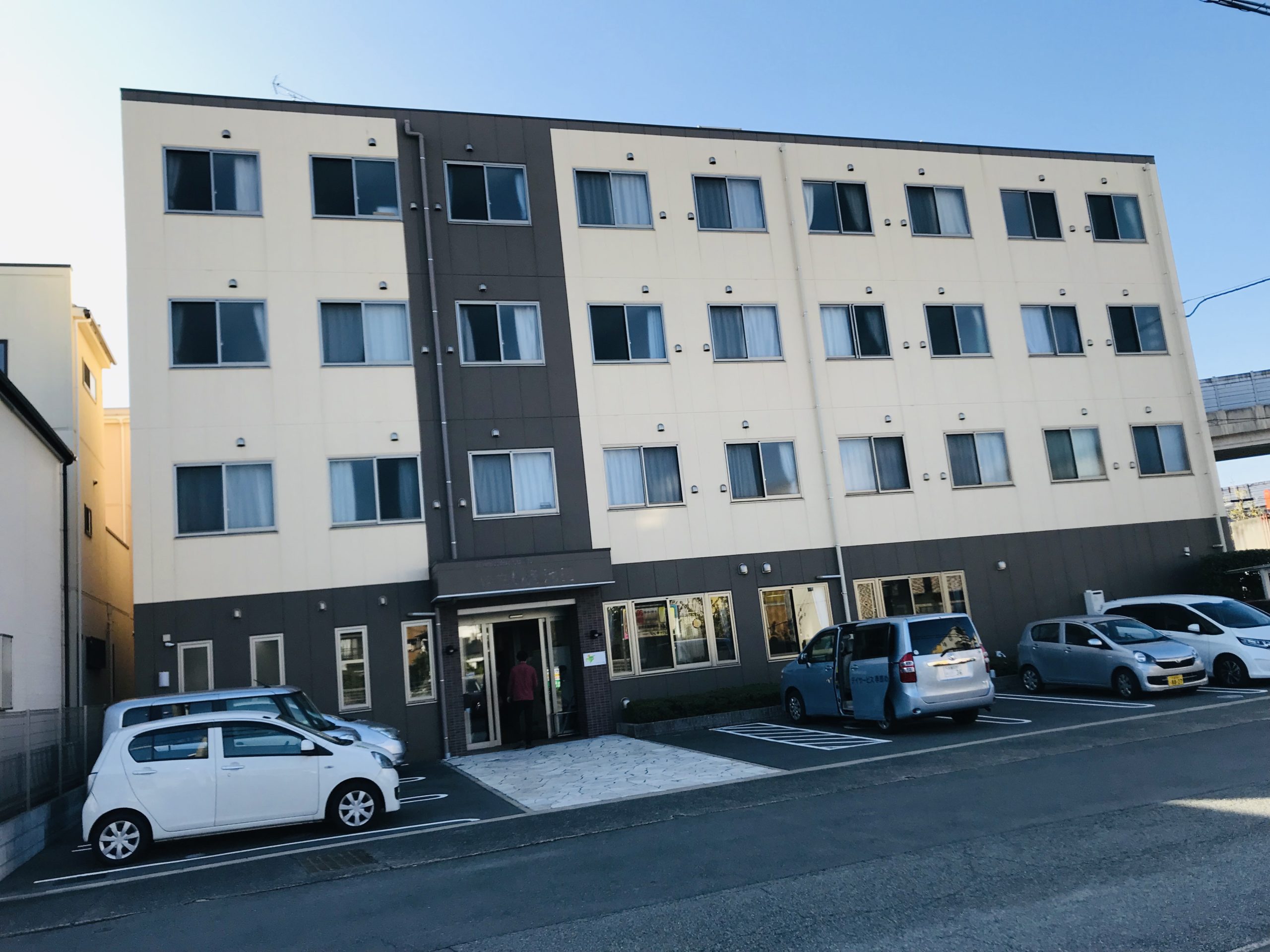 株式会社ライフケア・ビジョン／はっぴーらいふ池田