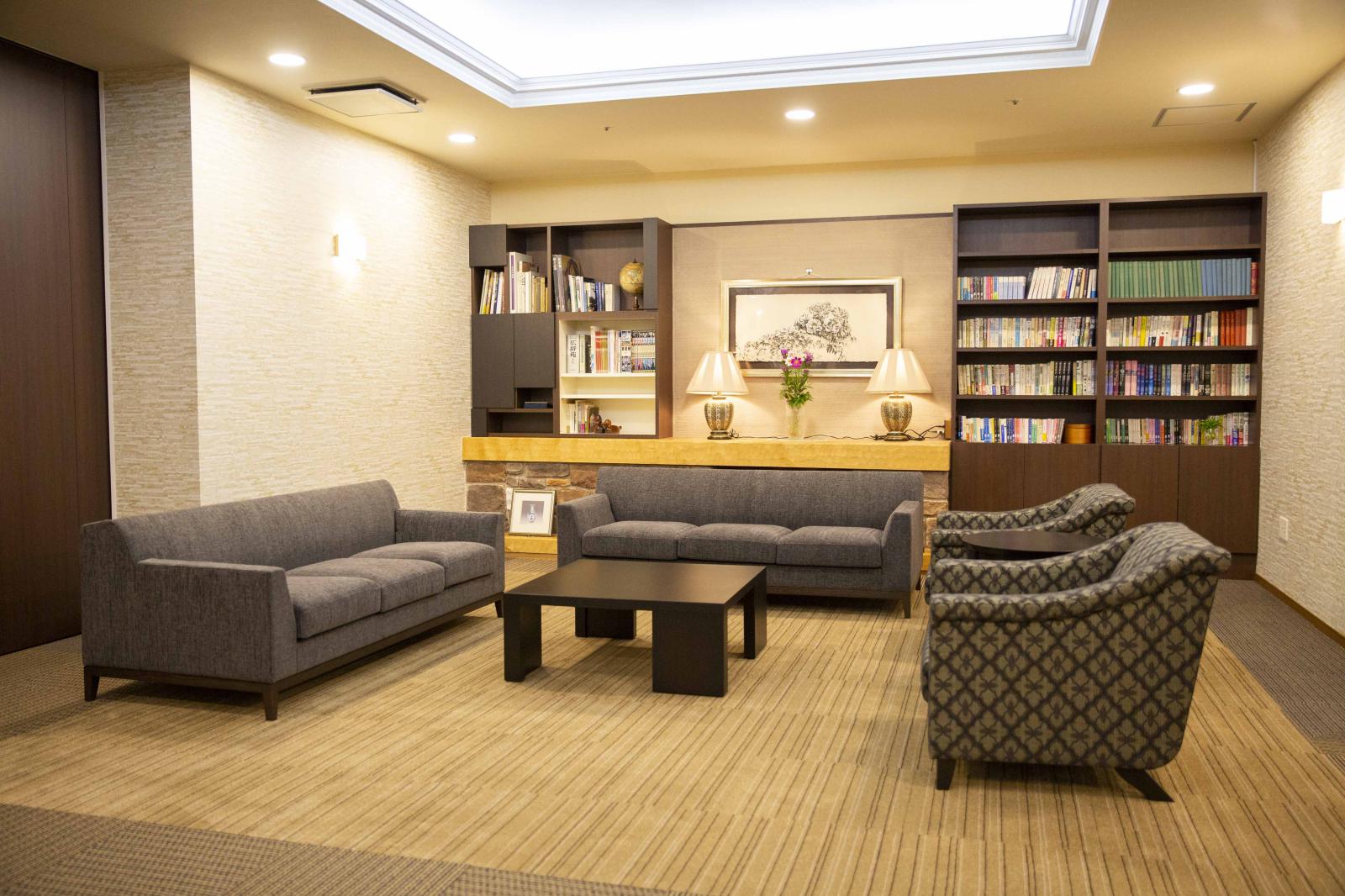 株式会社シニアライフカンパニー／フェリオ百道（介護付有料老人ホーム）