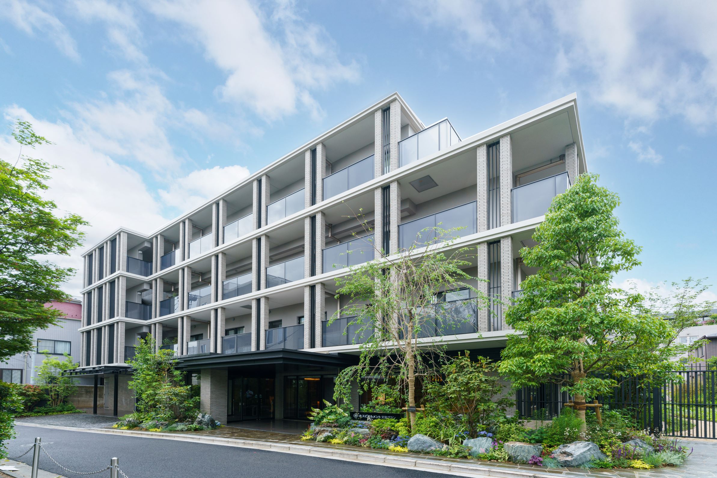 株式会社桜十字／ホスピタルメント文京グラン