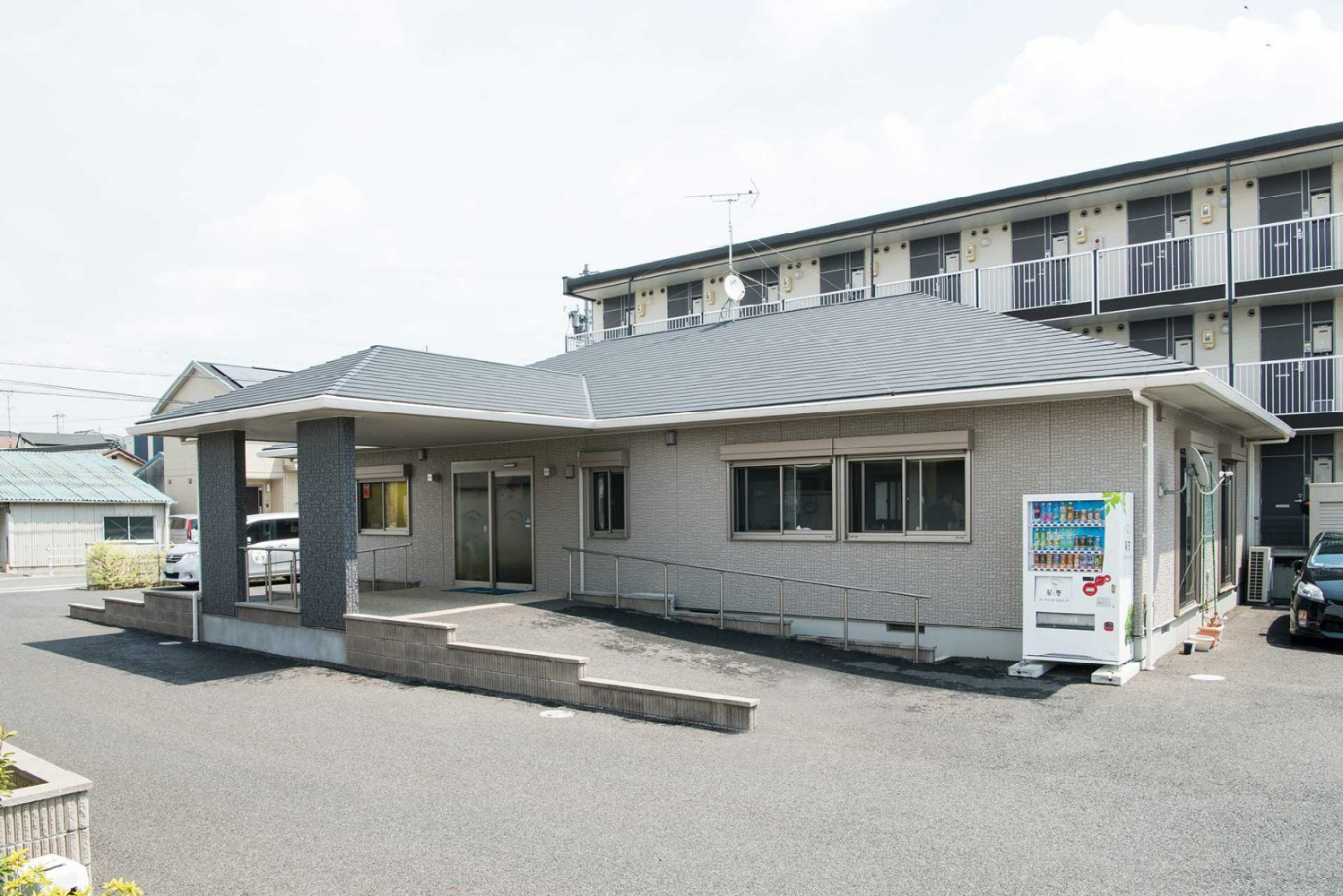 琴葉株式会社／アクポデイサービスかりや