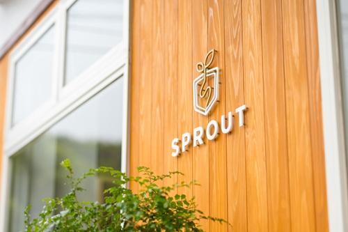 株式会社ケアクラフトマン／スプラウトデイサービス達者の家ＫＡＧＯＳＨＩＭＡ