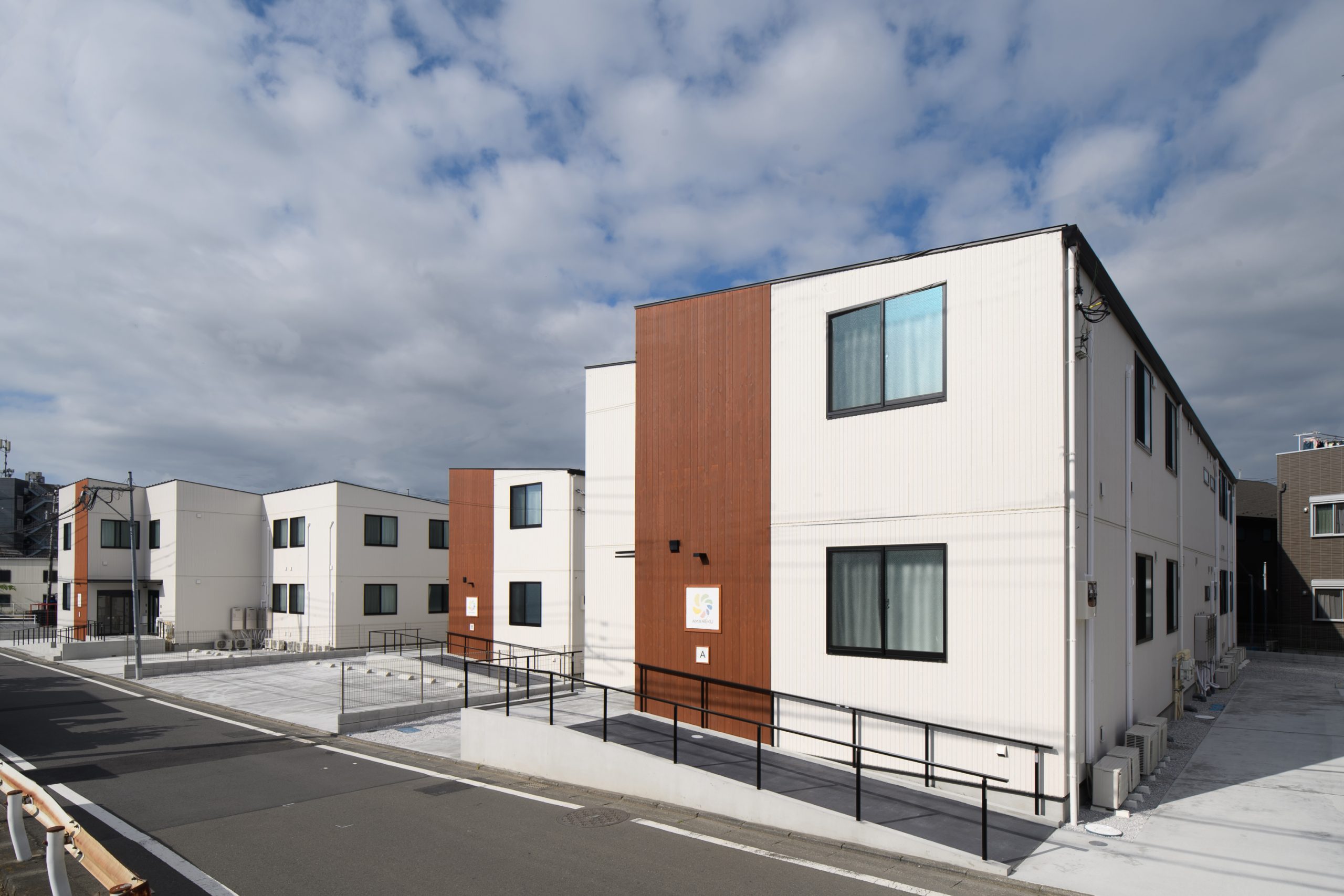 株式会社AMATUHI／AMANEKU八王子川口町A棟（日中型）