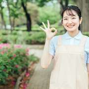 介護士の給料はどのくらい？平均額や年収アップの方法もしっかり解説！