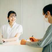 介護業界における言語聴覚士の役割とは？仕事内容や働く場所・施設を解説