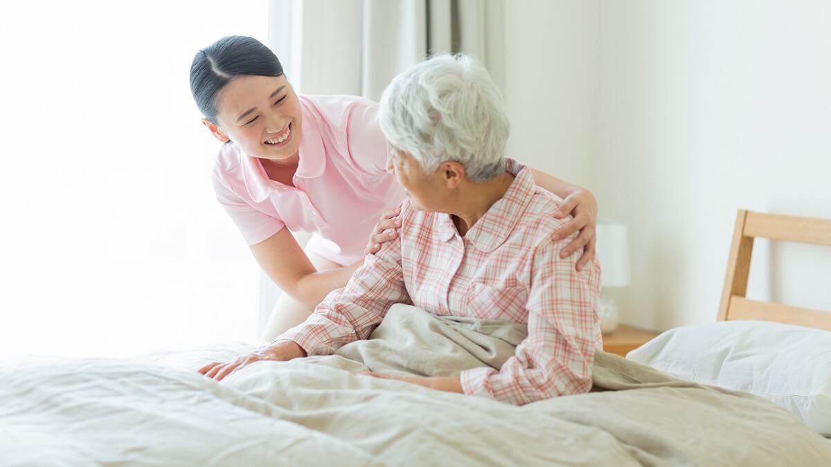 難病患者等ホームヘルパー養成研修とは？資格のメリットと受講概要を解説