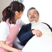 訪問介護は資格なしでも働ける？必要な資格・役立つ研修一覧